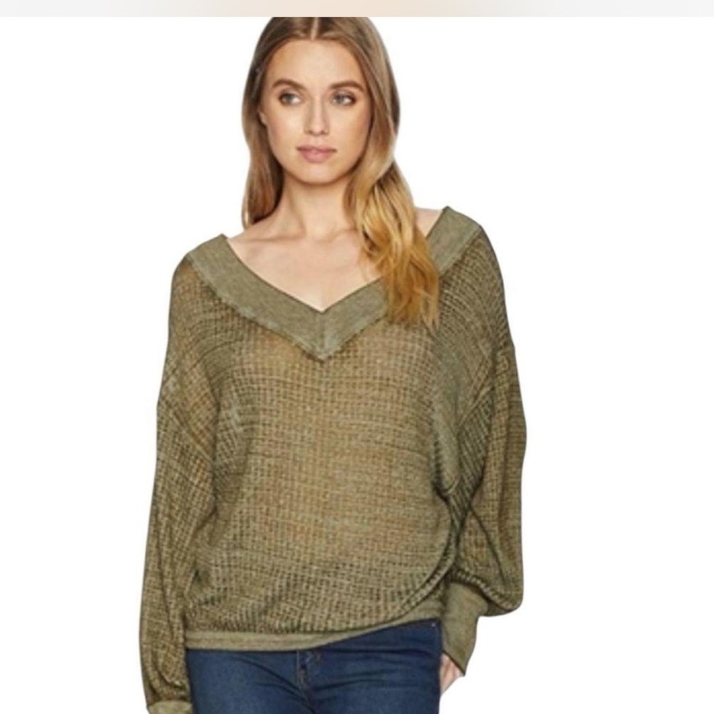 Relaxed V-Neck Olive Women's Sweater